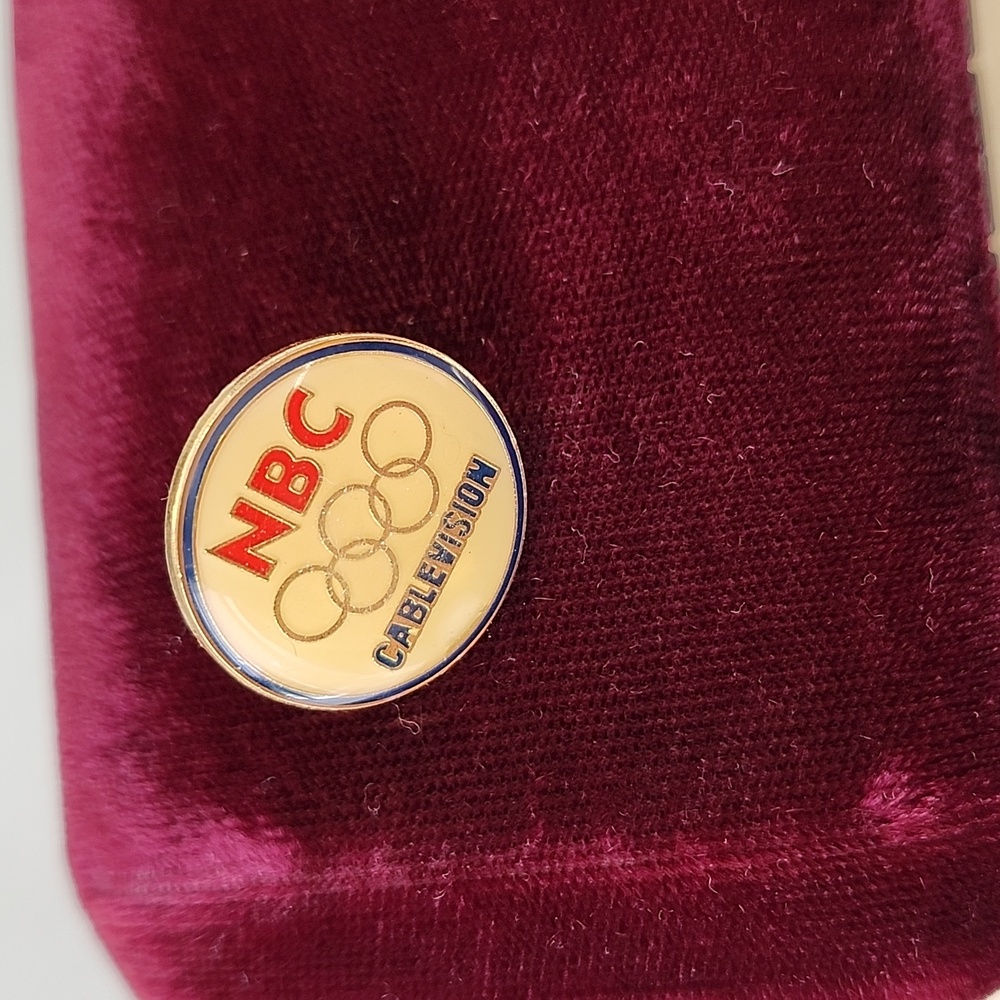 Vintage 1992 BarcelonaOlympic  NBC  Cablevision Olympic Pin Collectors Item